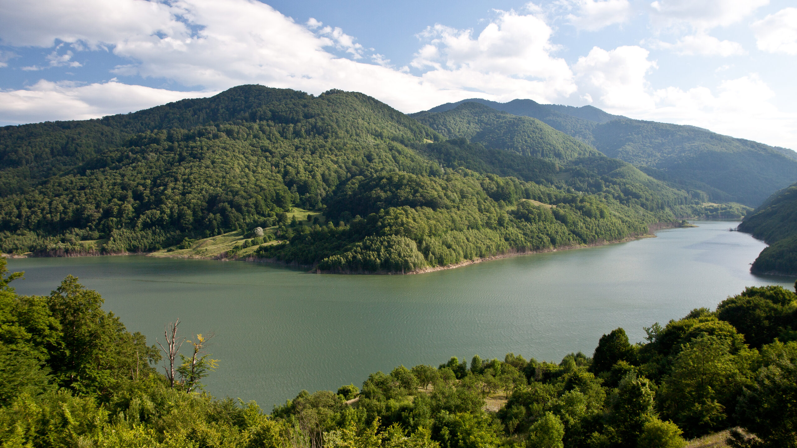 siriu lake.jpg
